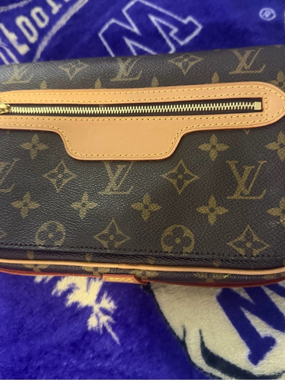 LOUIS VUITTON MONOGRAM SAINT GERMAIN SHOULDER BAG - Picture 2 of 16